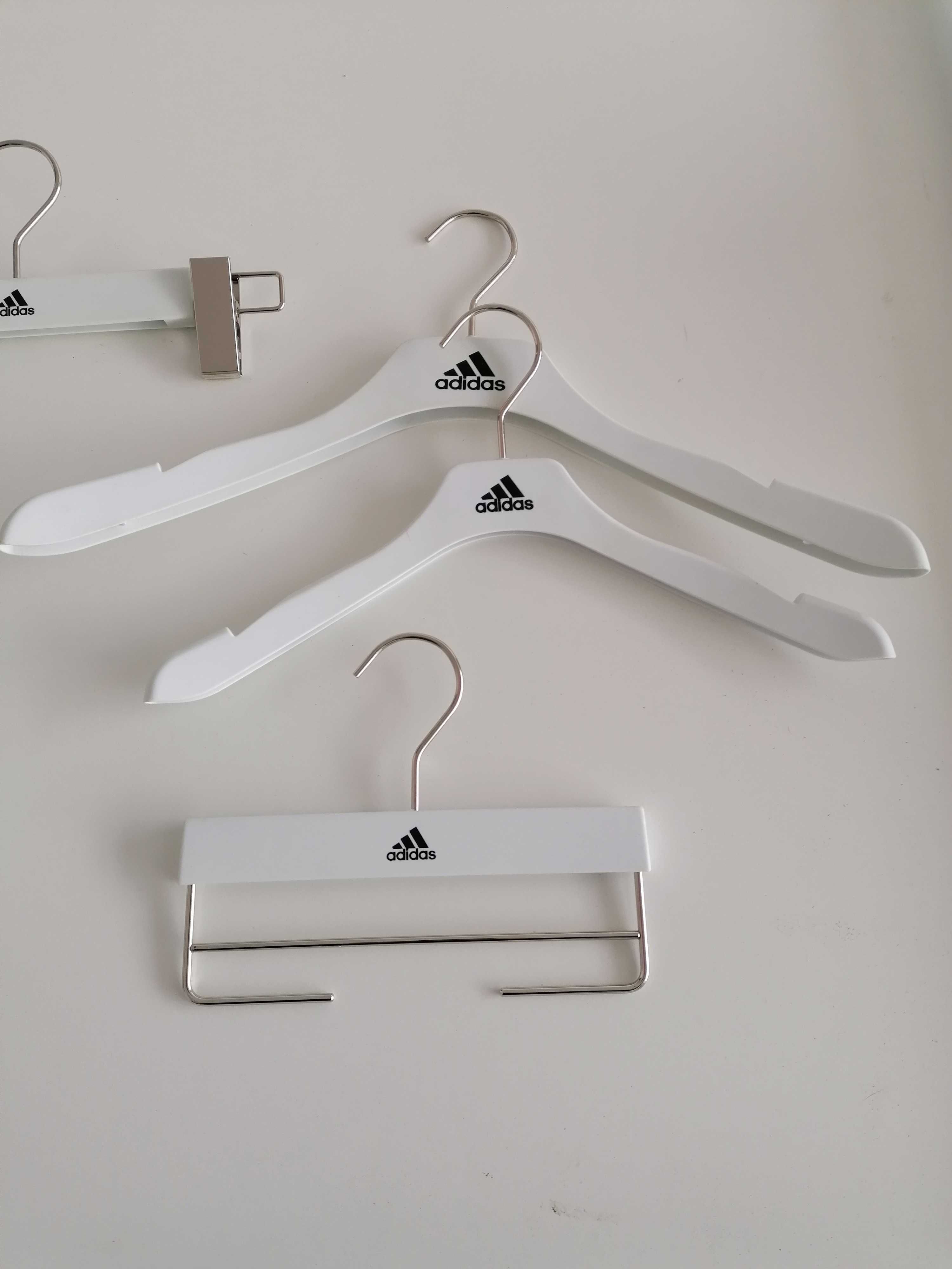 Cabides Roupa Adidas (Calças, Camisas, Criança)