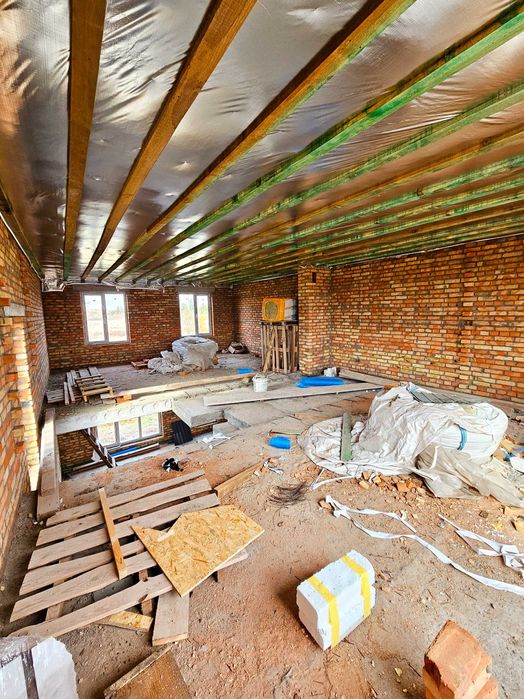 Продаж повноцінного будинку р-н Молокозаводу, ділянка 5 соток!