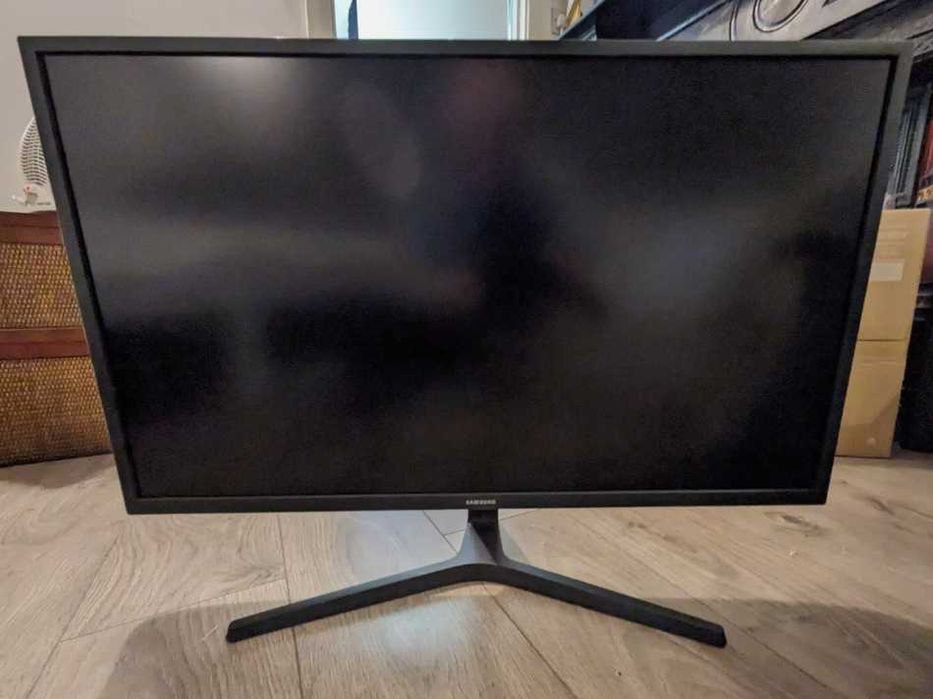 Mac mini 2020 M1, 8GB, 512 GB dysk, monitor SAMSUNG - U32J590 4K Ultra