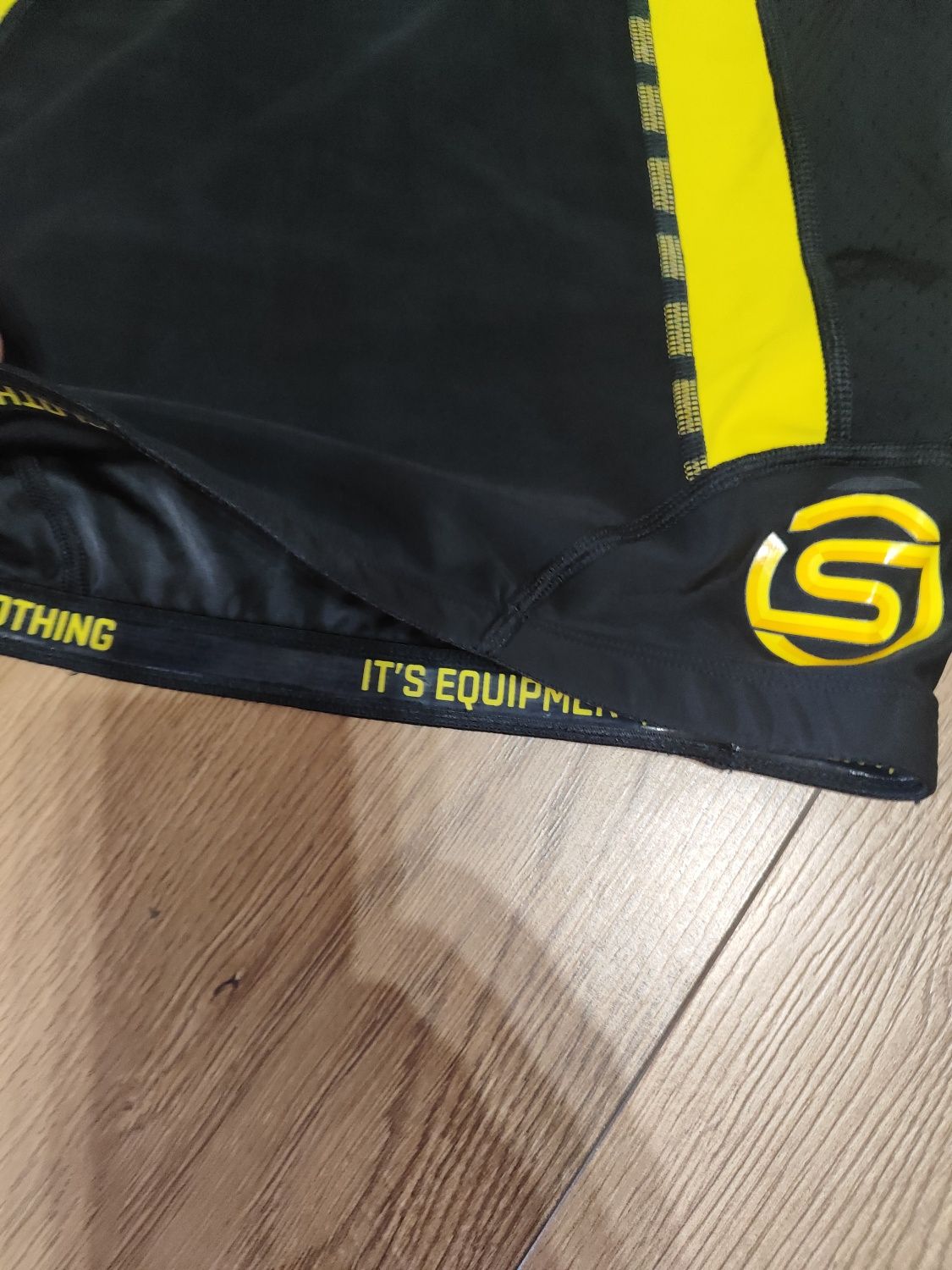 Koszulka sportowa kompresyjna Skins M