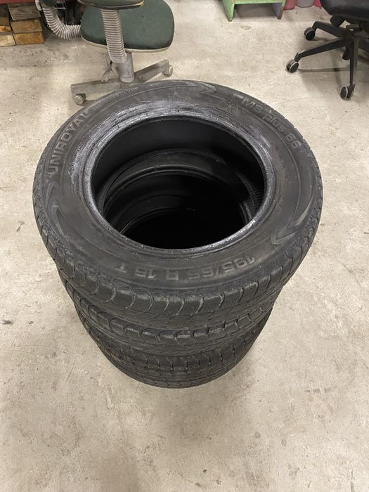 Sprzedam komplet opon zimowych