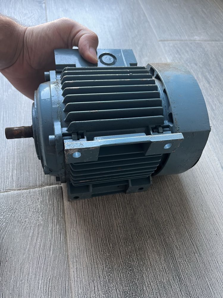 Motor Elétrico ABB
