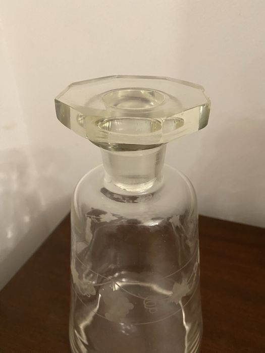 Garrafa de vidro gravada