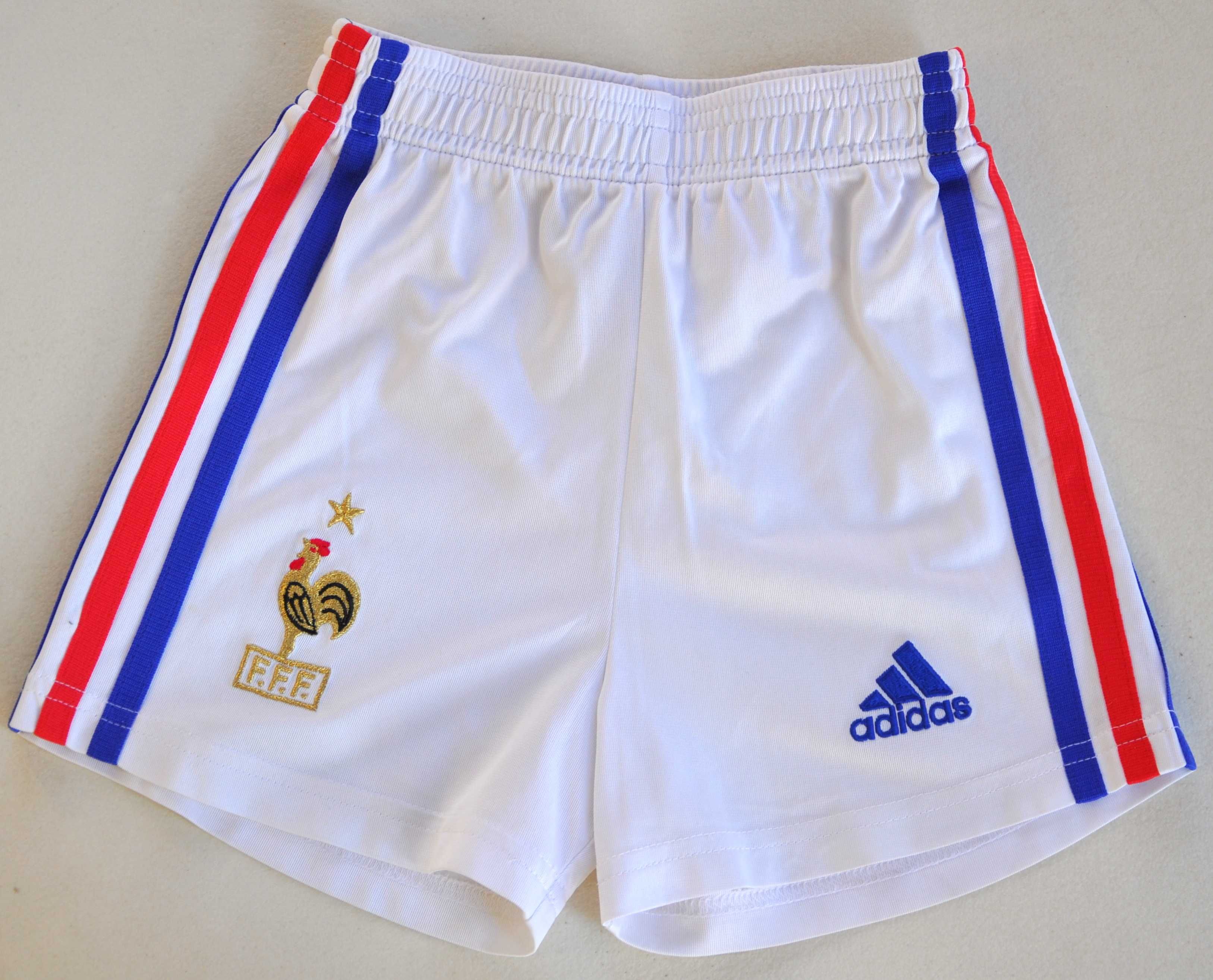 202 ADIDAS Krótkie cienkie spodenki miękkie BIAŁE r 116