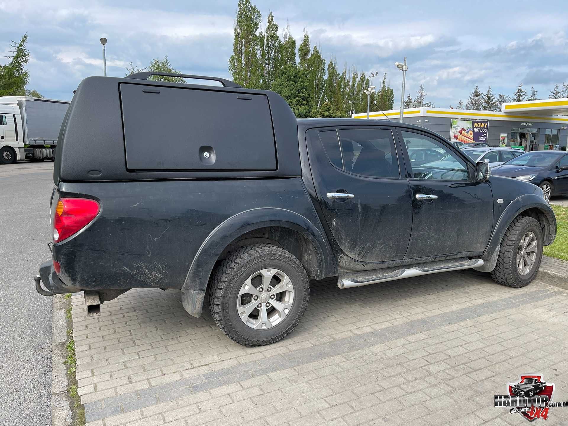 Zabudowa MITSUBISHI L200, hardtop, pickup