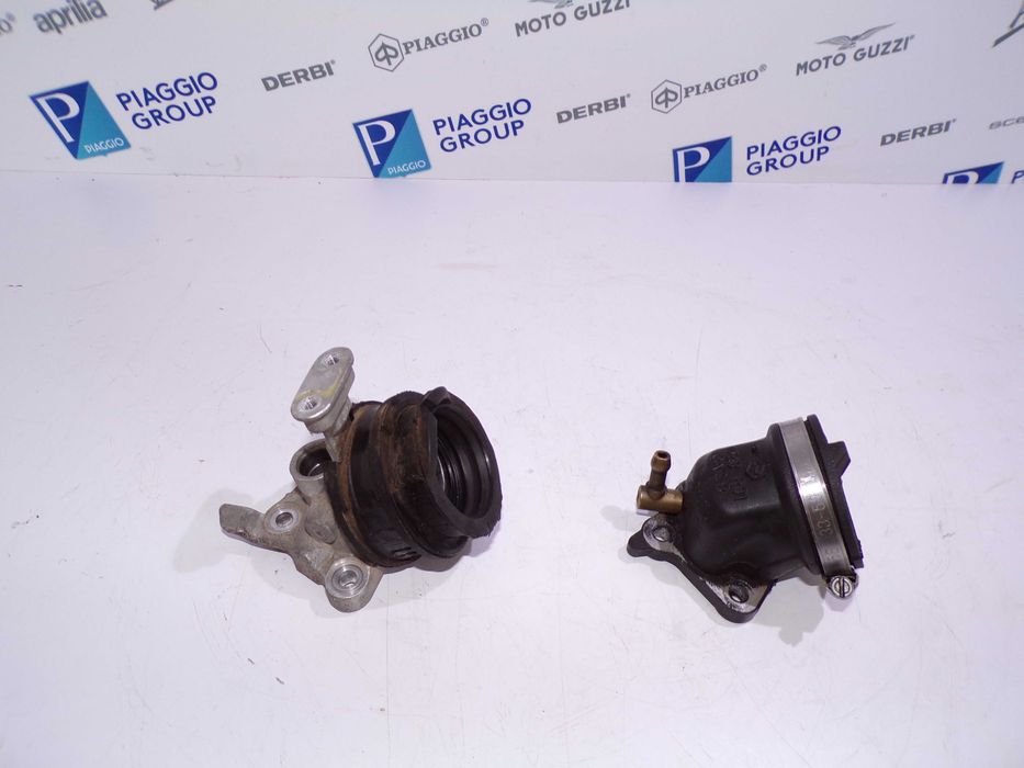 Króciec Przepustnicy Wtrysk Gaźnika Piaggio Vespa GTS 125/300cc OEM.