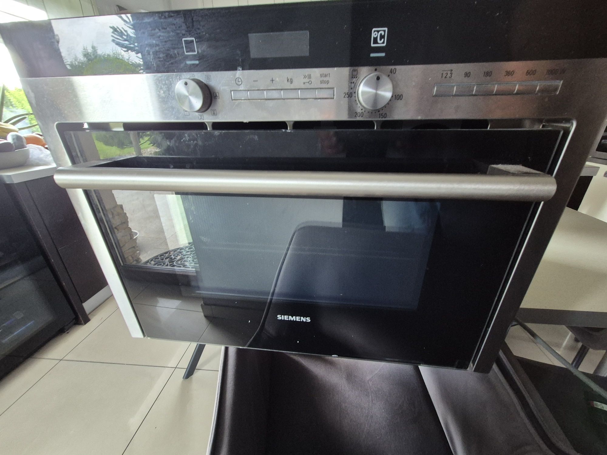Piekarnik parowy Siemens Hb84e562/03