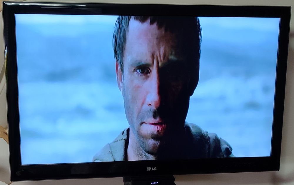 Телевізор LG 42LE5300