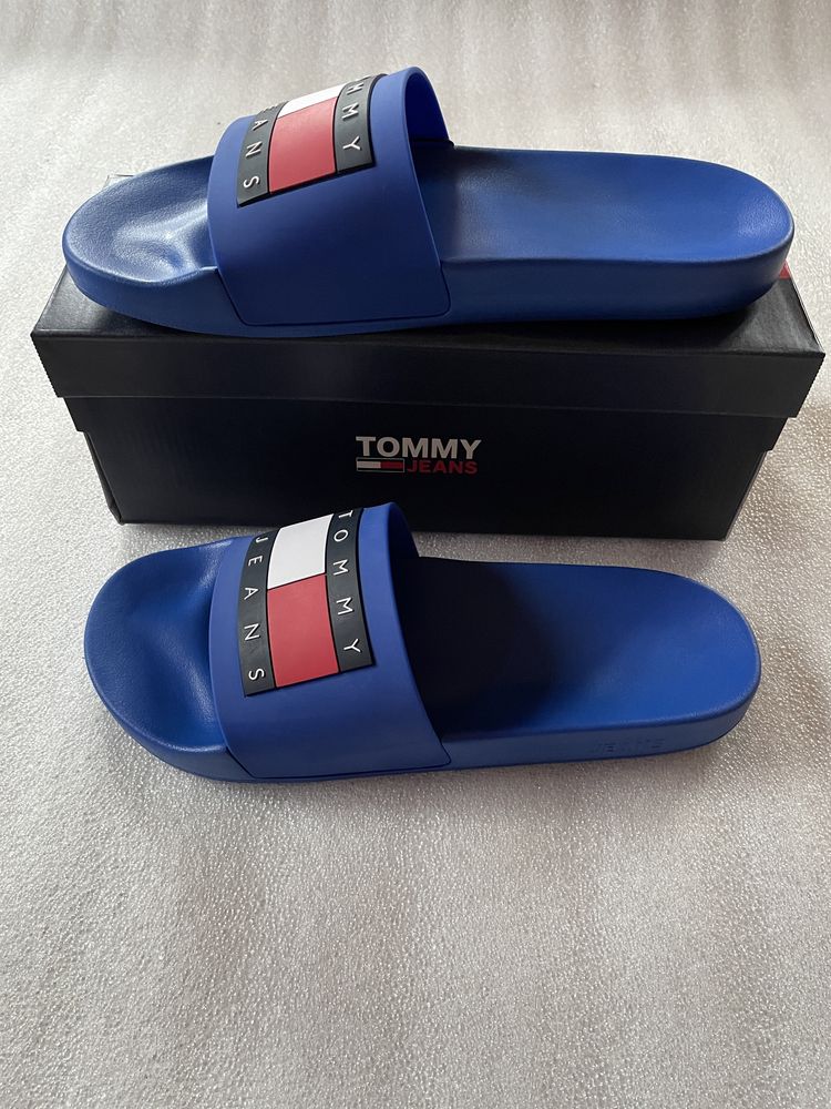 Новые шлепанцы tommy hilfiger ( th pool slides ) с америки 11,5us