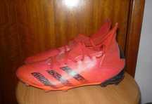 Chuteiras Predator Criança 37 e meio: 1 euro