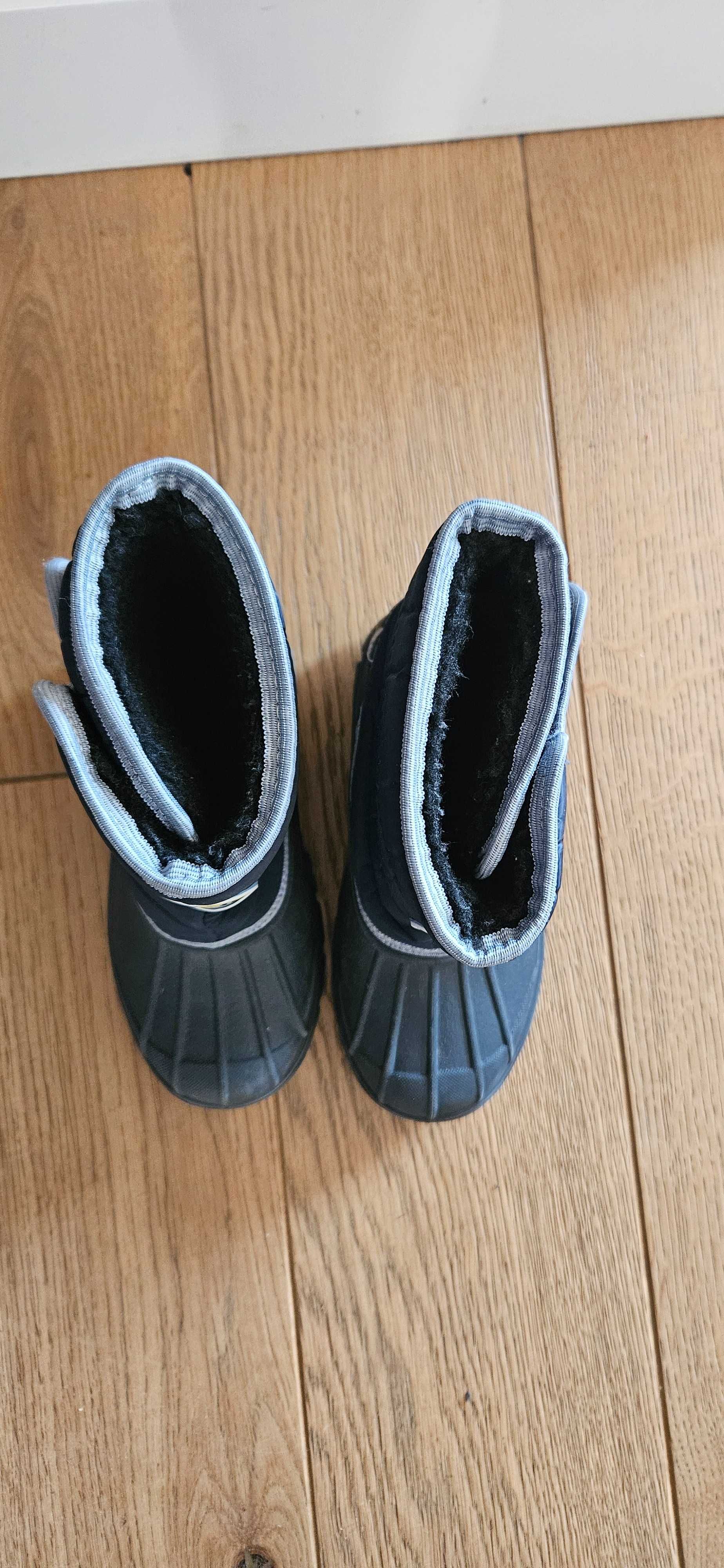 Śniegowce 30 buty zimowe stan idealny
