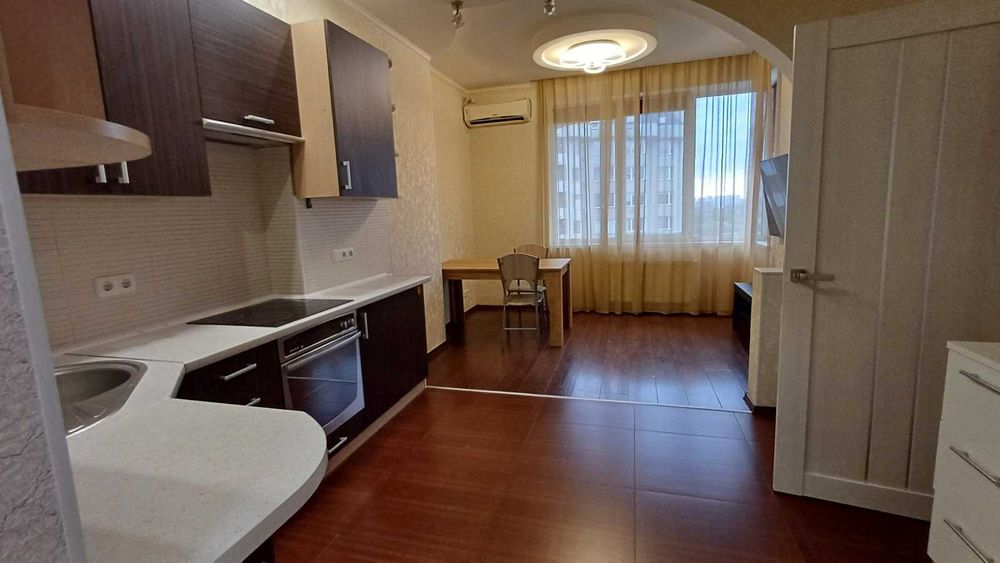 Двокімнатна квартира близько до центру міста та залізничного вокзалу.