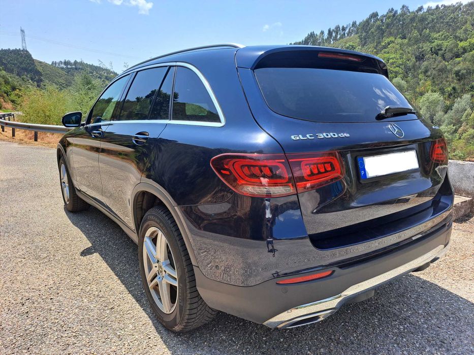 Mercedes Benz GLC 300 de 4 matic automático 9G tronic IVA dedutível