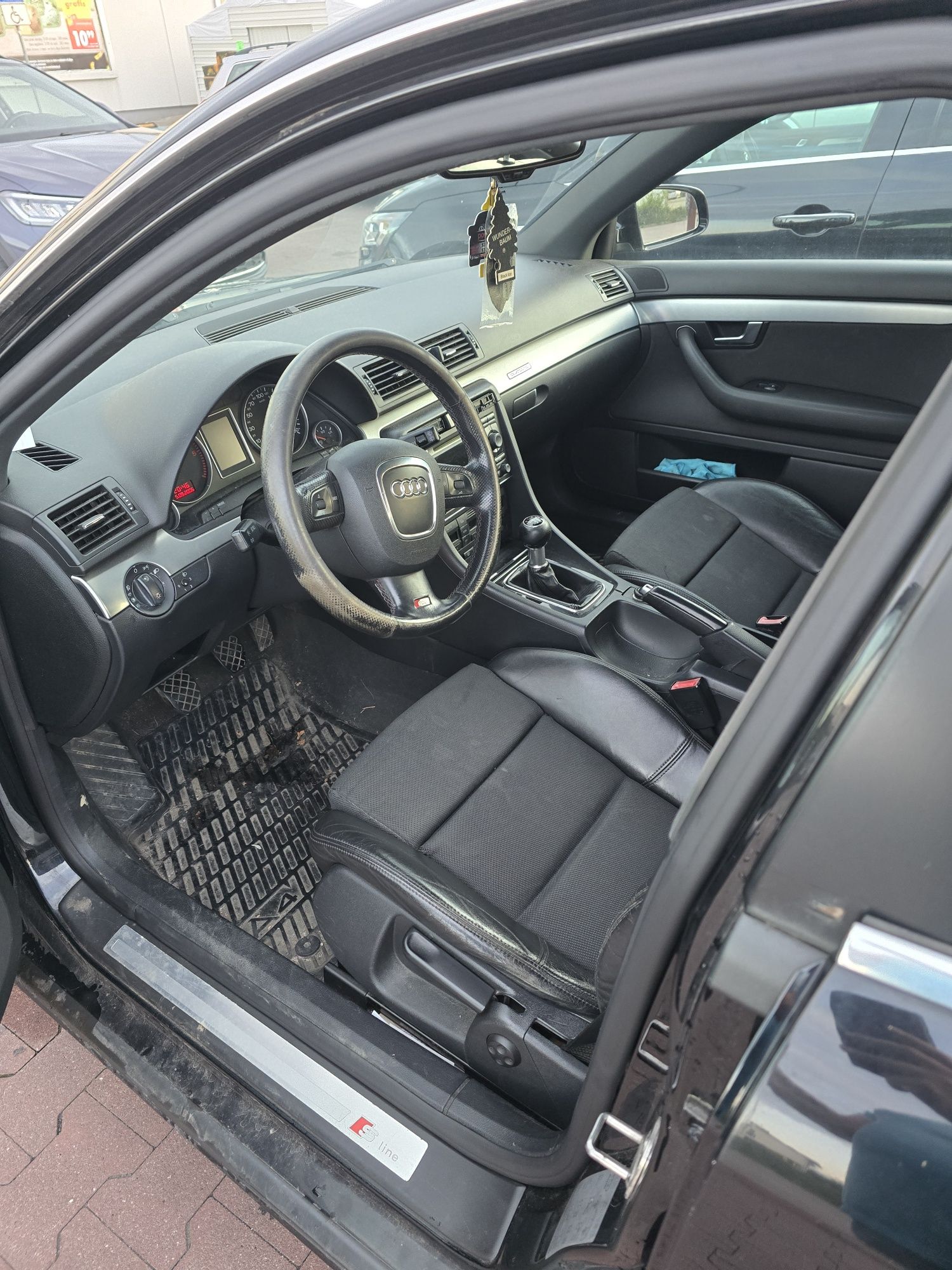 Audi A4 B7 3.0 tdi 233km