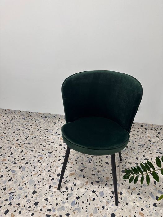 Стілець обідній RISSKOV оксамит зелений