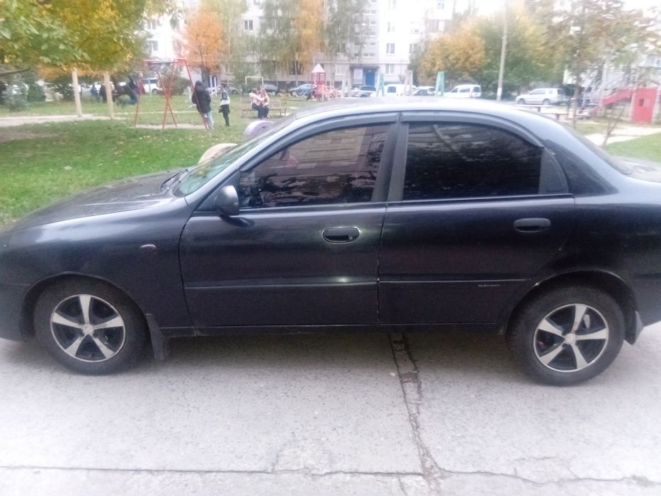 Продам. Сенса 1.4 на газу. 2004 года.