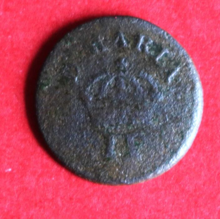 Rainha D Maria II pequeno botão militar raro