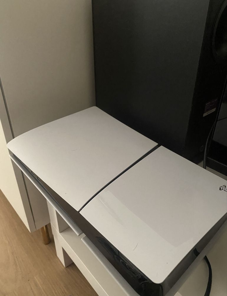 Ps5 praticamente nova