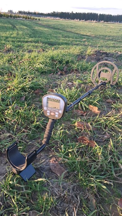 Cyfrowy Wykrywacz Metali Teclung