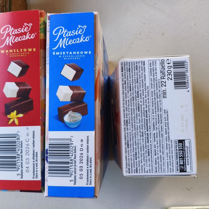 Czekoladki praliny nadziewane ptasie mleczko Raffaello merci+dodatek