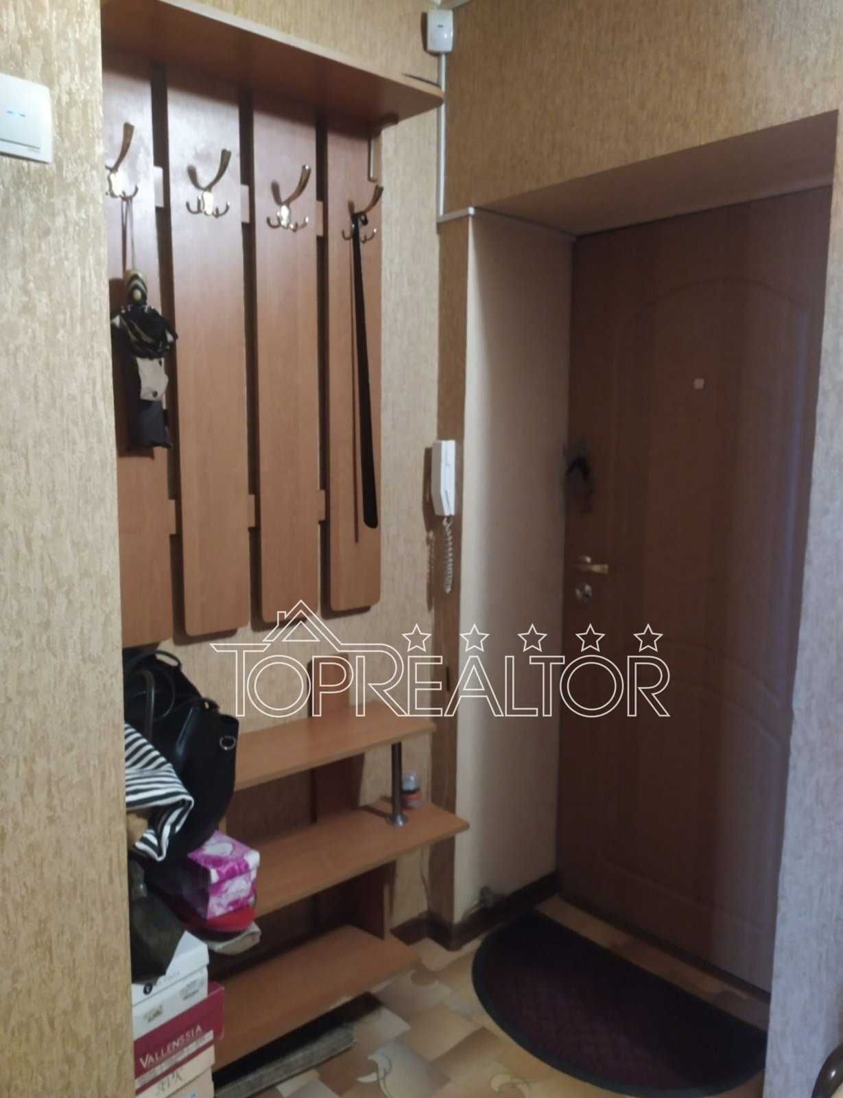 СТАЛИНКА С ЛИФТОМ! Ж/Б! ПУШКИНСКАЯ! 2 дом от метро. Продам 2к 45 м2