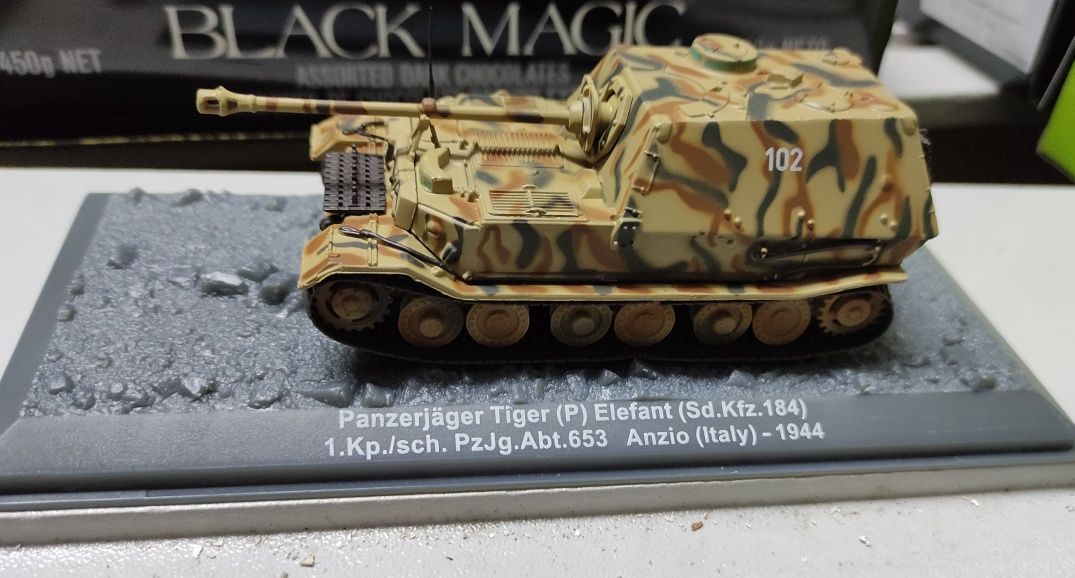 Vendo Miniatura de Tanque de Combate Panzerjäger