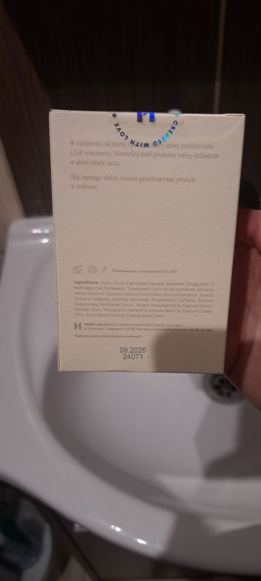 Health Labs Care krem rozświetlający pod oczy