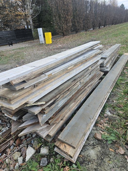 Deski szalunkowe po jednej budowie