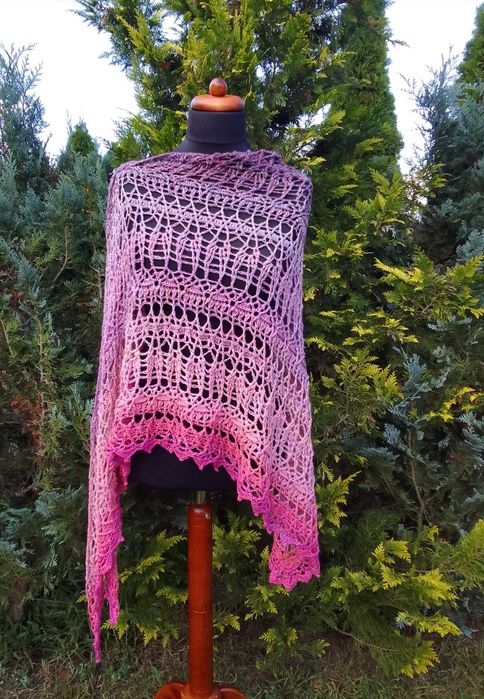 Chusta wykonana na szydełku