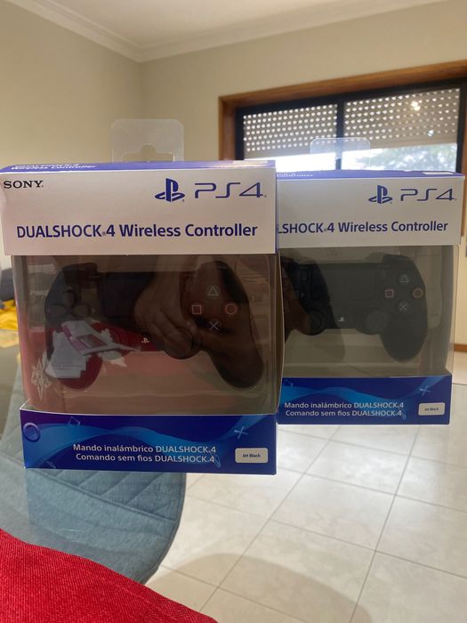 2 comandos PS4 como novos