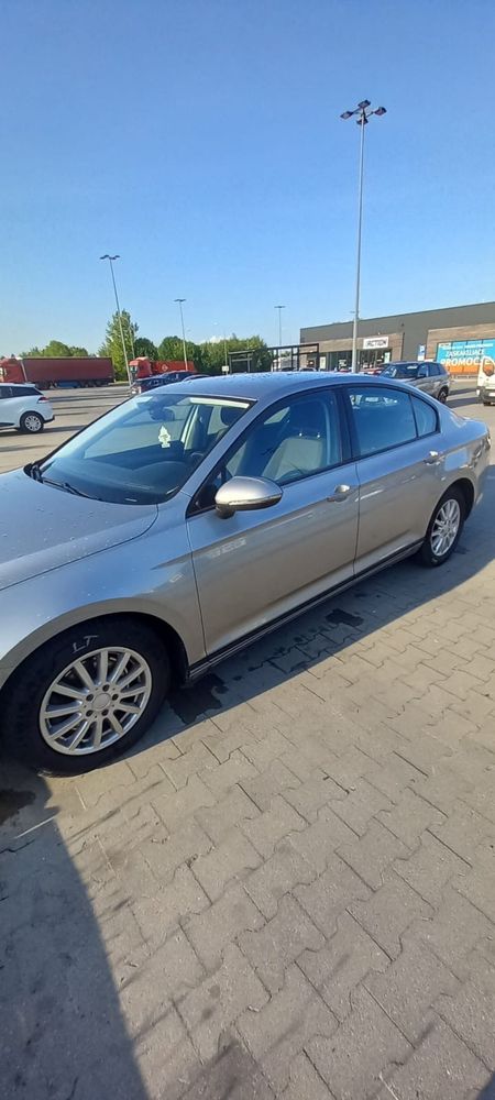Sprzedam VW Passat 1.6 Tdi 213 tys km