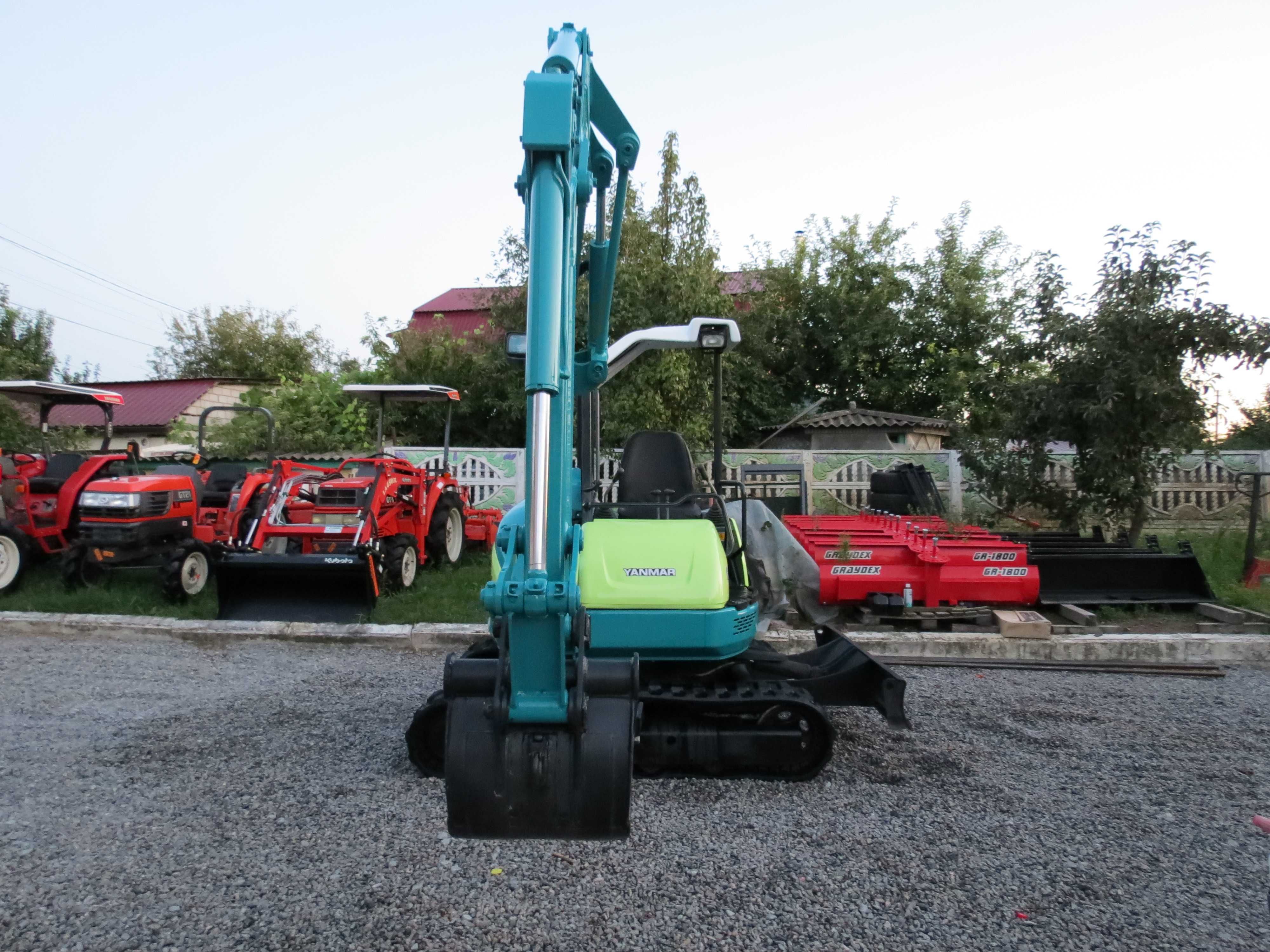 Мініекскаватор Екскаватор Kubota Yanmar JSB Kamatsu