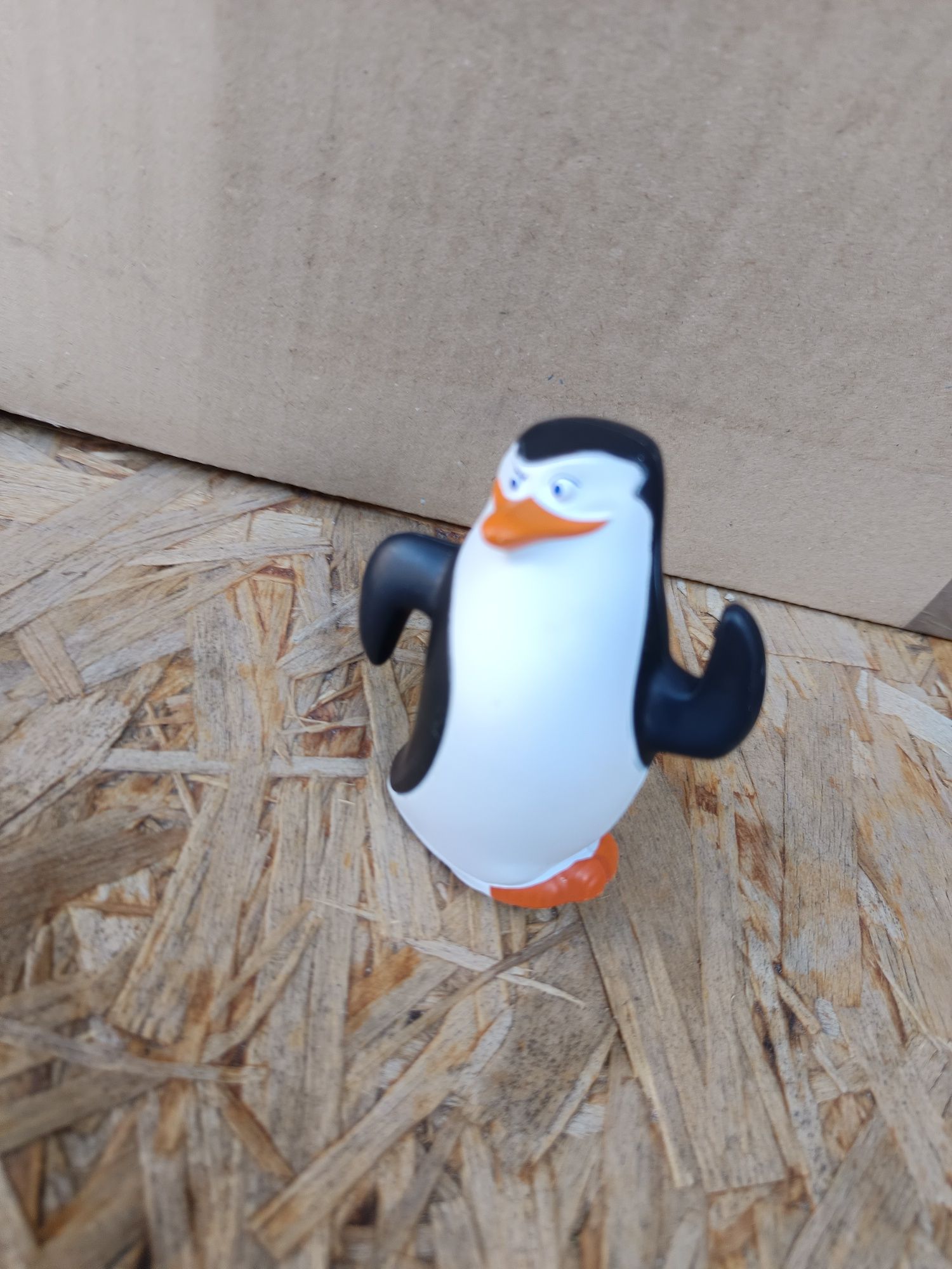 Nakręcana Figurka z bajki pingwiny z Madagaskaru McDonald's happy meal