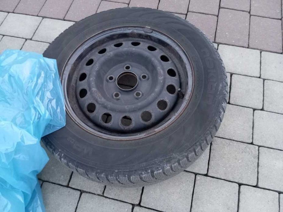 Koła Hyundai 5x114,3 195/65R15 et46 6jx15 KIA stalowe zimowe + kołpaki
