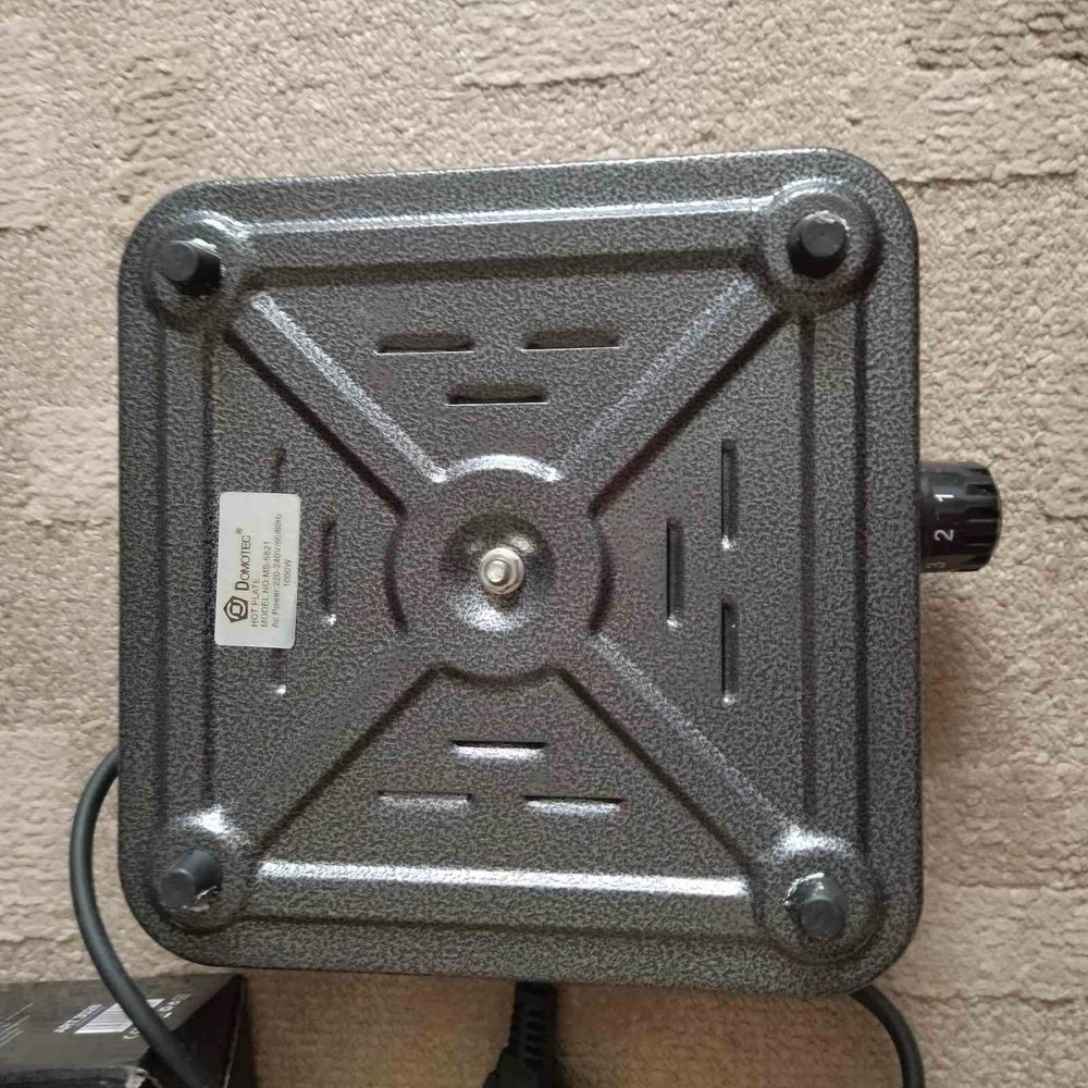 Продам электропечь Domotec