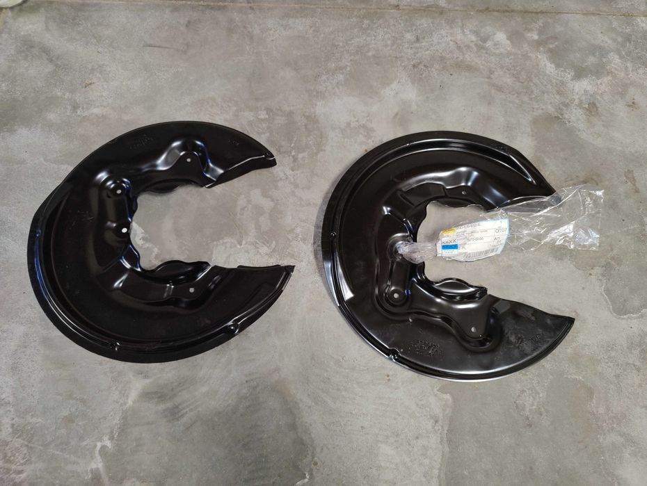 GOLF V A3 S3 8P 3.2 SWAP ZACISKI + Jarzma TYŁ 280mm