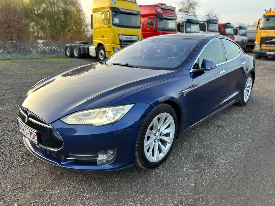 Tesla model S 85D. BELGIA