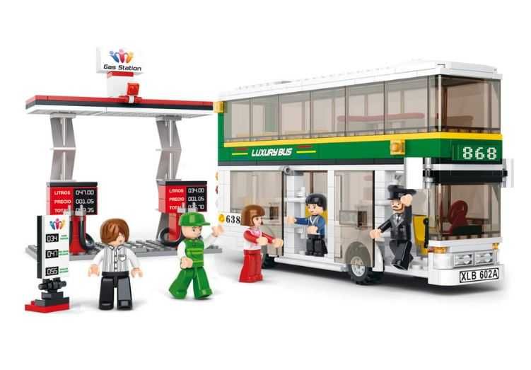 LEGO Автобус і заправка