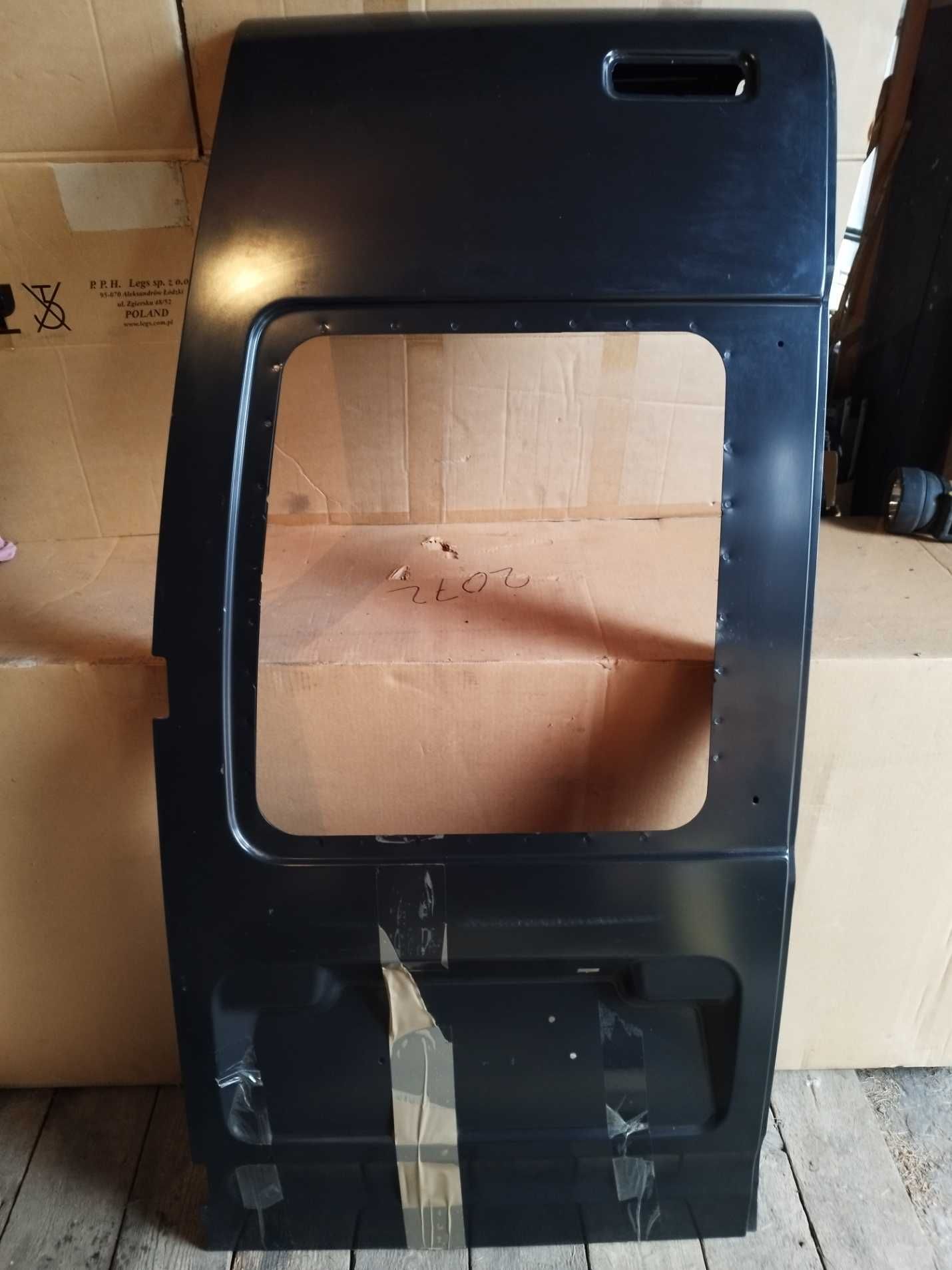 Drzwi tylne Ford Transit Tourneo Connect 06-10 nowe , lewe
