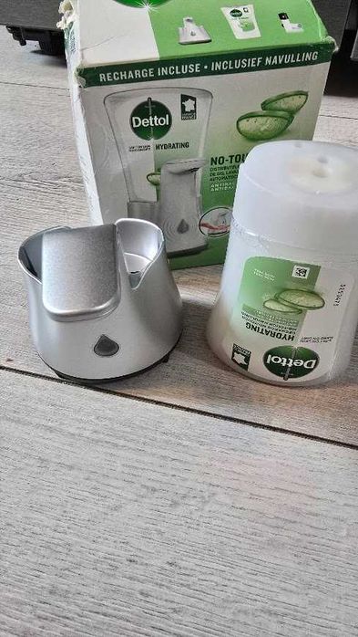 Dettol Bezdotykowe dozownik do mydła stojący na baterie 250 ml
