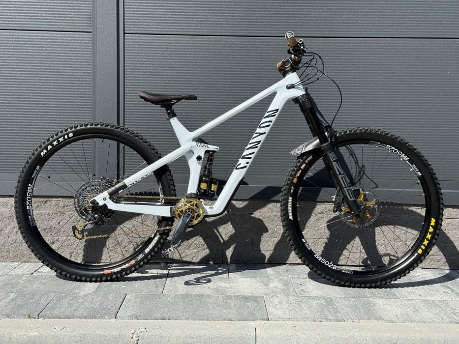 Canyon Strive CF 7 2021 Full Carbon 29 L