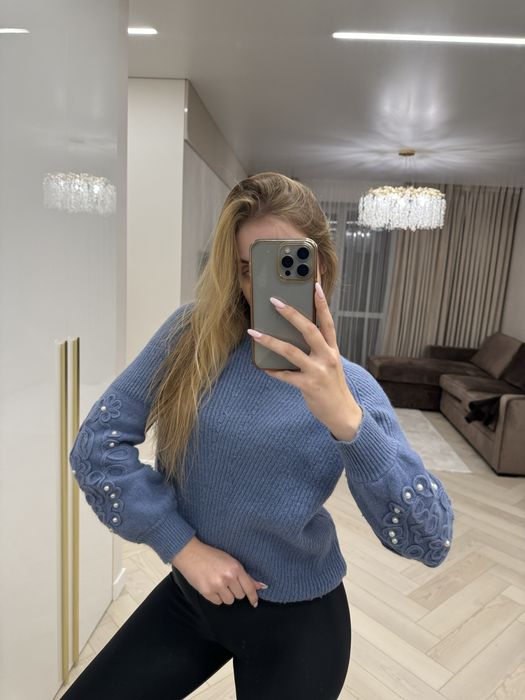 Вʼязаний светр розмір S