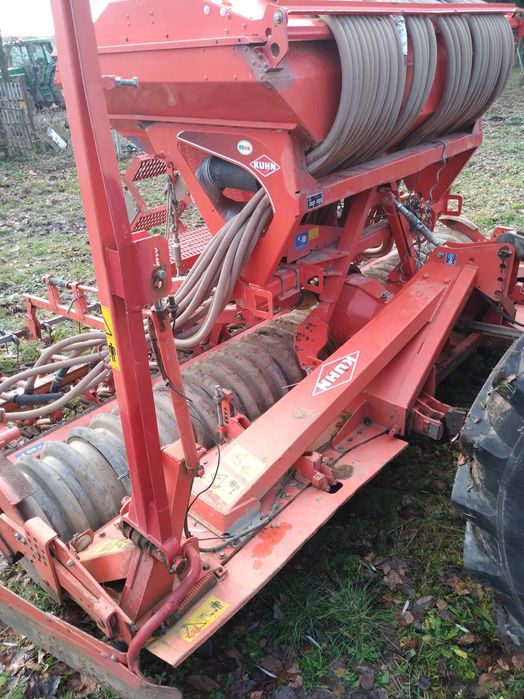 kuhn venta lc 402  2006r agregat uprawowo siewny  siewnik brona wirowa