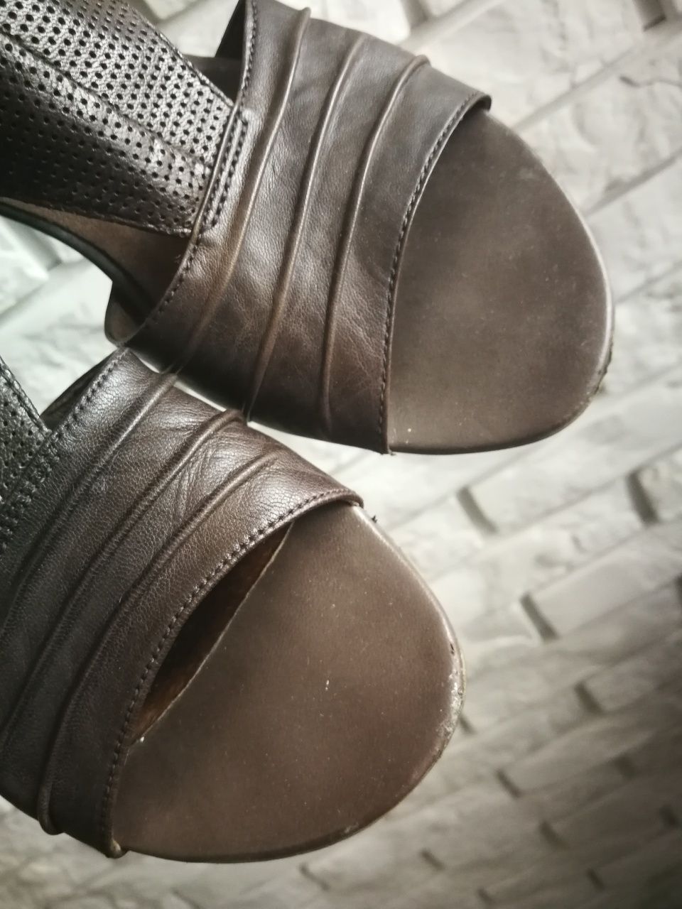 Sandały Caprice r 39 /40 dl wkładki 25 cm