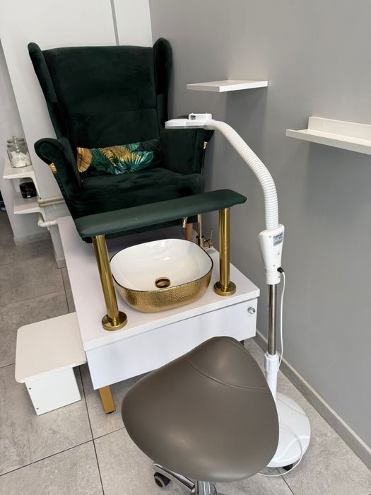 Stanowisko Manicure-Pedicure pełny zestaw