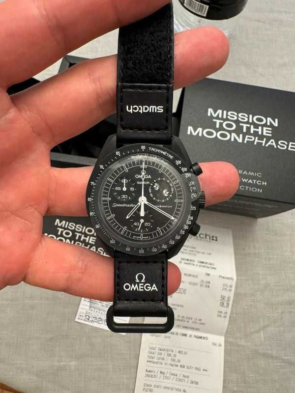 Swatch x Omega Bioceramic Moonswatch Mission To Moonphase Snoopy