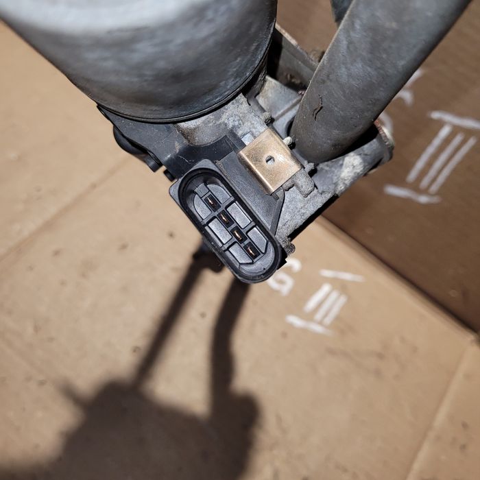 Mechanizm wycieraczek z silniczkiem przód audi a3 8p 2004r