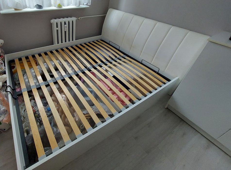 Łóżko sypialniane 160×200