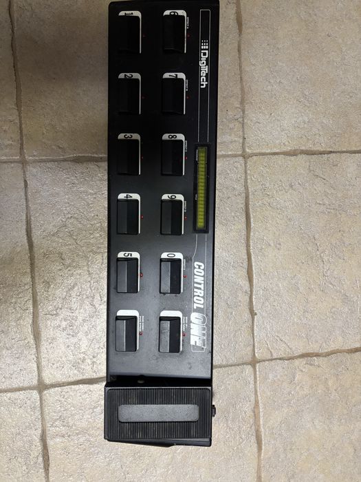 Digitech 2120 ламповий гітарний процесор