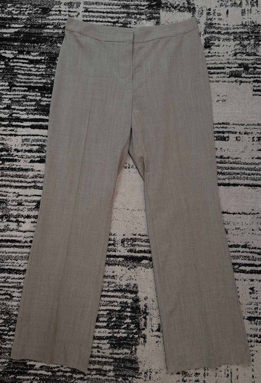 Жіночі брюки M&S 16р.